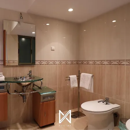 Mystay - Lagos House Braga Room photo